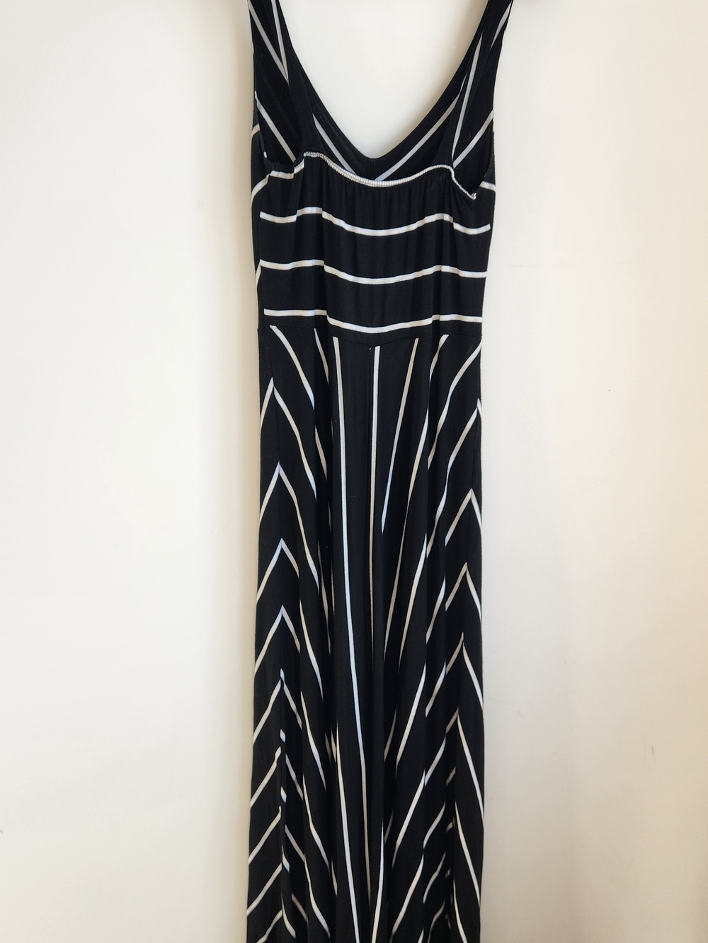 Loila Black and White Striped V-Neck Maxi Dress, M - Picture 5 of 7